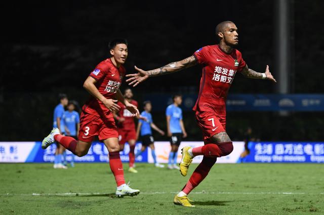 开云网页版-【中超】卡兰加多拉多联袂建功 大连人0比2十人河南