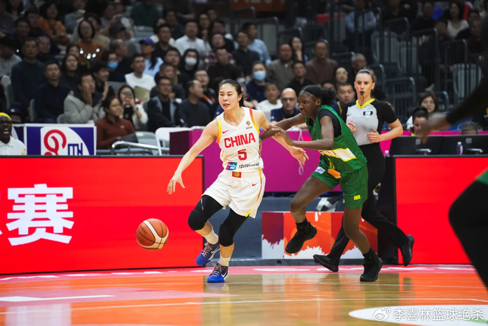 开云网页版-在场赢14分！中国女篮30岁王牌再立功：联手李月汝韩旭定军心|王思雨|张曼曼|宫鲁鸣|马里女篮|杨舒予_新浪新闻